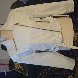 Danier Cream Leather Jacket Size L